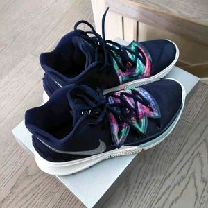 Kyrie 6 Basketball Shoes